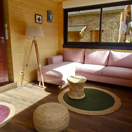 Le De L'aiglon Apartment *